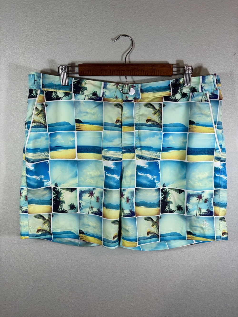 Vintage Penguin by Munsingwear Swim Trunks Tropical Beach Print Men’s 36